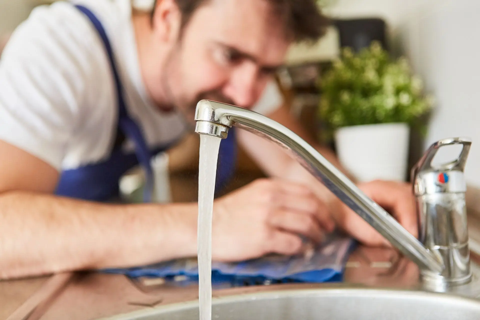 Fix kitchen tap (2)