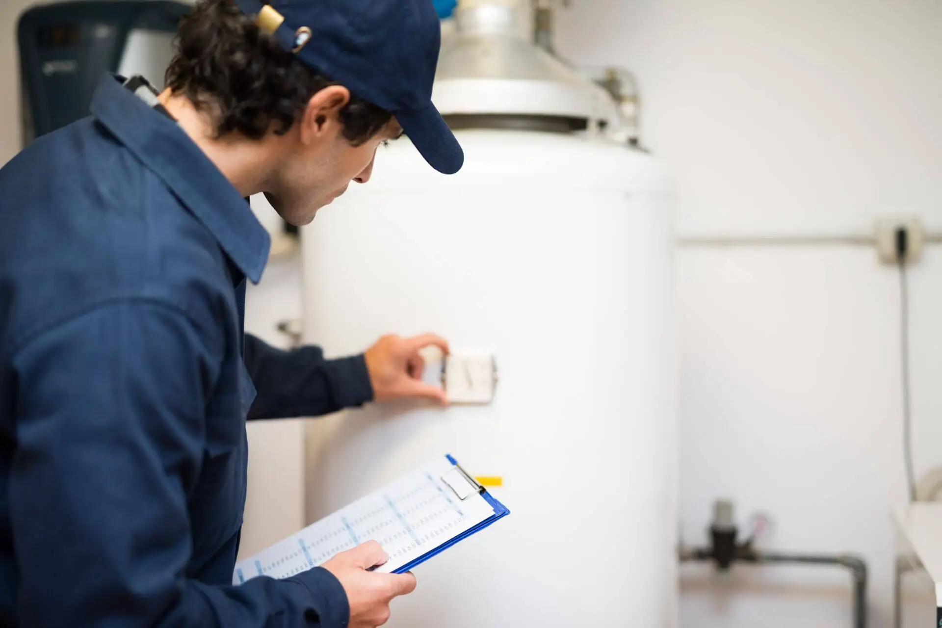 How to fix low hot water pressure causes and solutions (2)