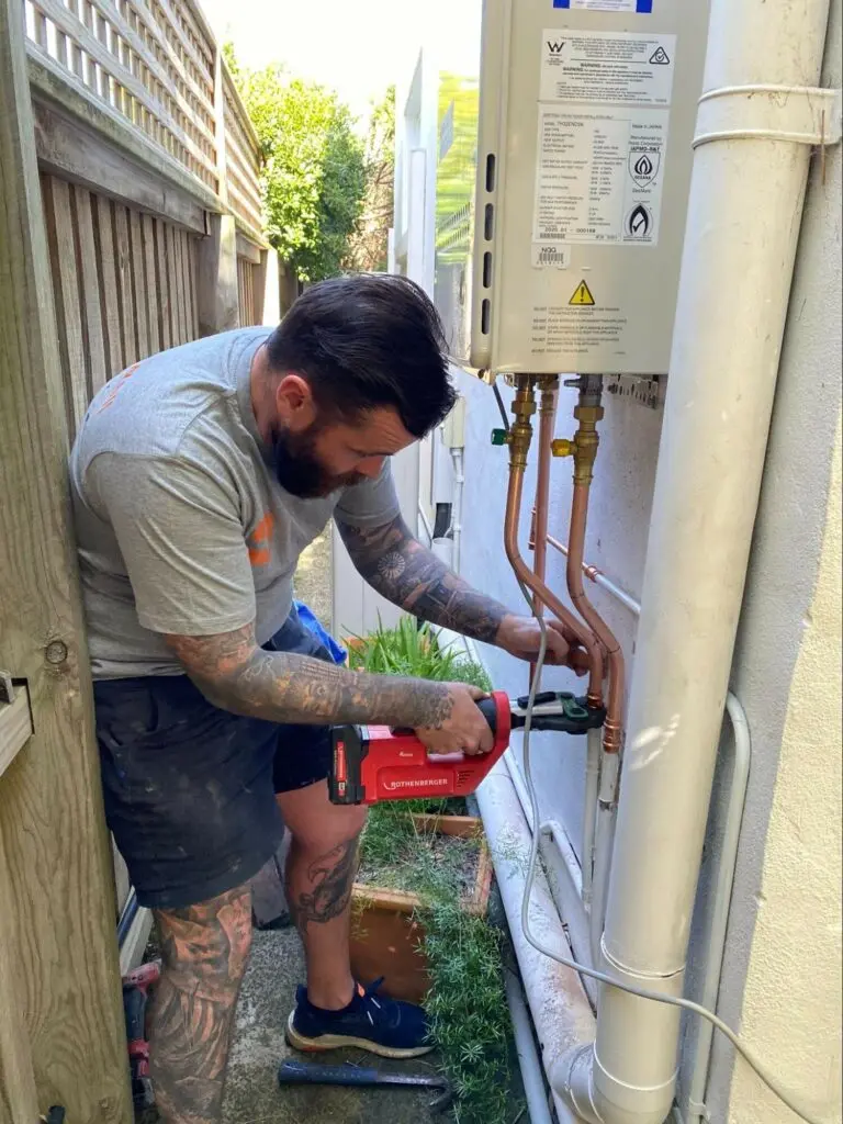 New hot water system installation (2)