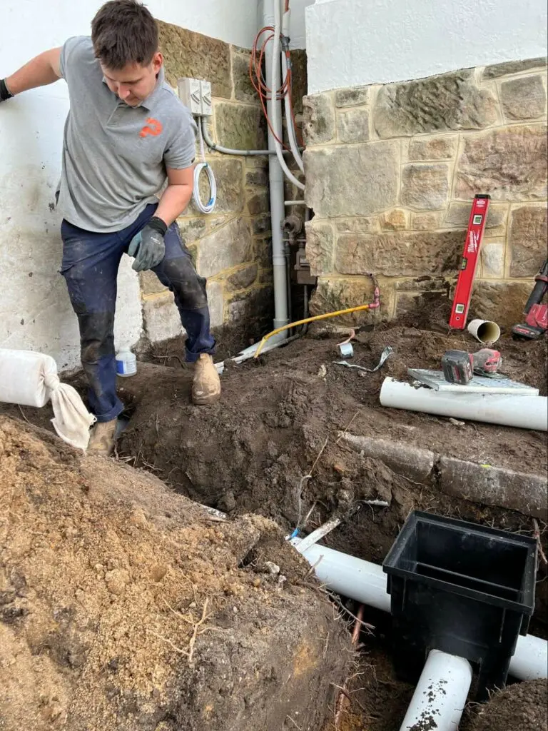 Resolving overflowing gutters (2)